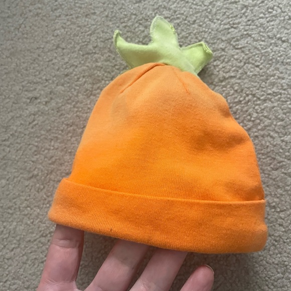 💰 Halloween onesie & hat - Picture 4 of 6